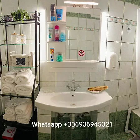 Georgias House 7 Min From Athens Airport Ártemida